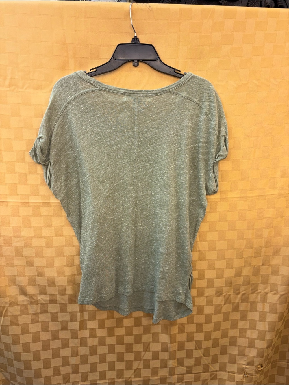 Old Navy Sage Green Short Sleeve Scoop Neck Tee - Picture 3 of 3